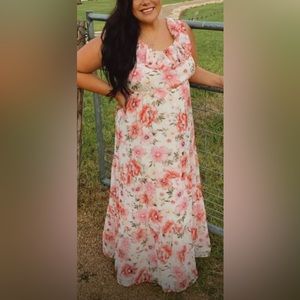 FLORAL MAXI DRESS
